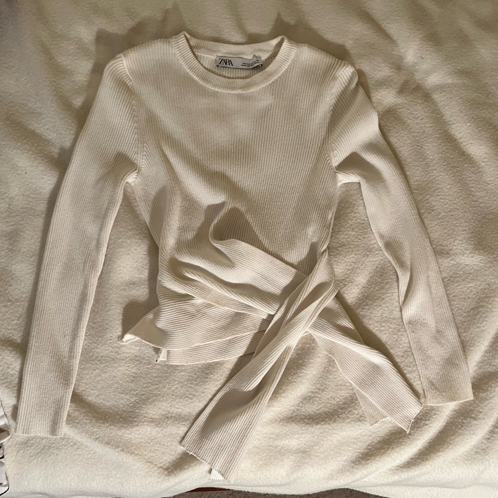 Zara Side tie Crop sweater
